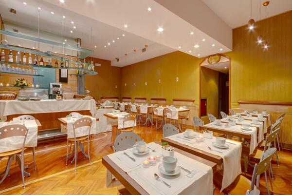 Hotel Minotel Corot(.)