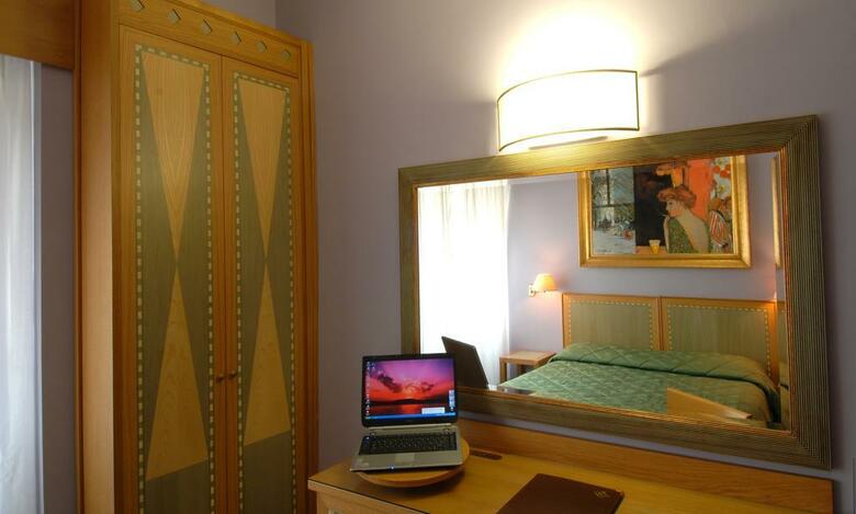 Hotel Touring