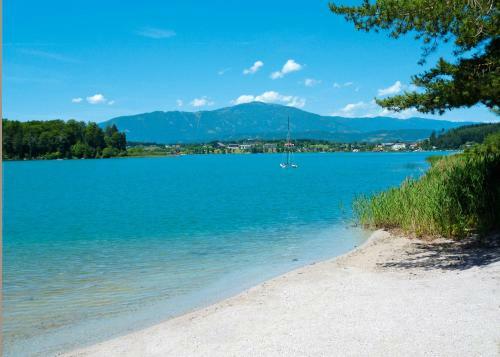 Hostal Pension Stissen Haus Am See