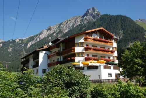 Hotel Troschana