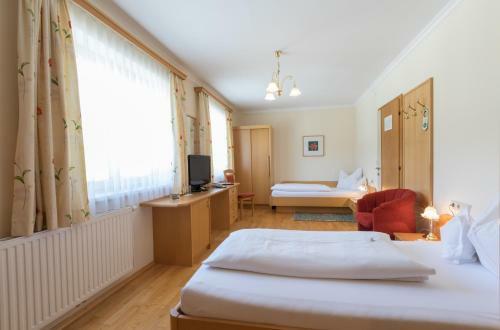 Landhotel H�userl Im Wald