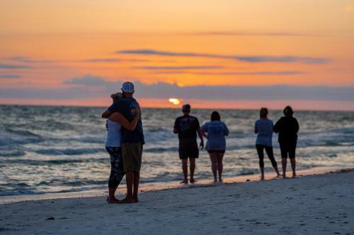 Hotel Grand Shores West