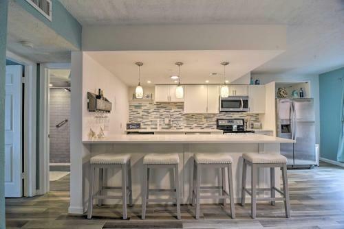 Apartamento Lavish St Pete Beach Escape With Pool Access!