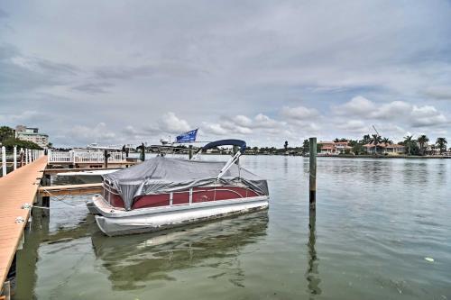 Apartamento Lavish St Pete Beach Escape With Pool Access!