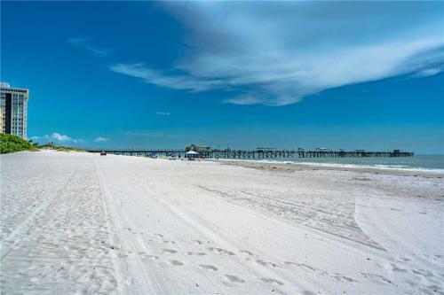 Seabreeze, 3br, Walk To Beach, Wifi, Pet Friendly, Sleeps 10