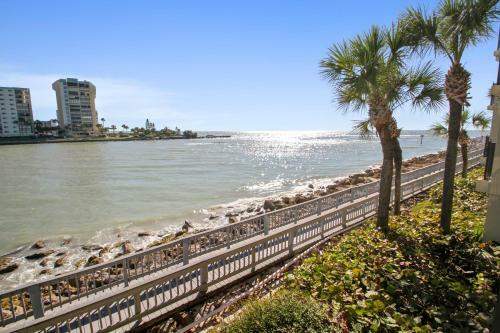 Land End #201 Building 5 - Gulfview