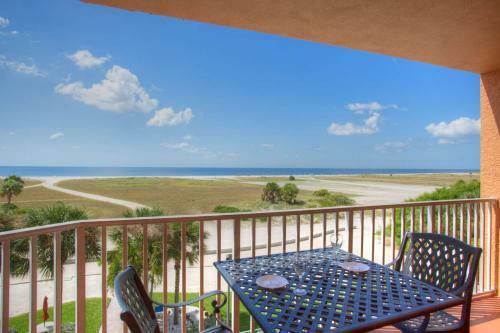 403 - Surf Beach Resort
