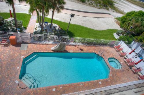 403 - Surf Beach Resort