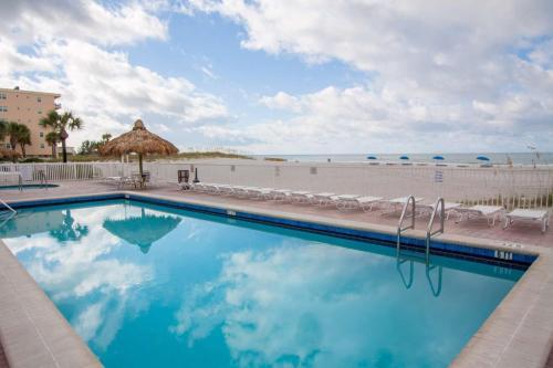 Sea Breeze 106 Beachfront Condo