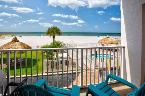 Sea Breeze 106 Beachfront Condo