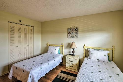 Apartamento Resort Condo With Balcony - Walk To Madeira Beach!