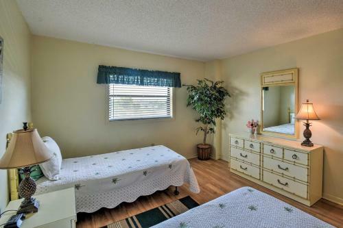 Apartamento Resort Condo With Balcony - Walk To Madeira Beach!