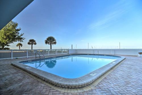 Apartamento Oceanfront Condo With Pool, Walk To Beach And Bars