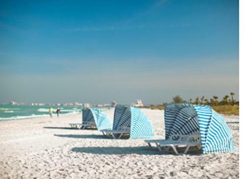 Affordable Beach Condos -three Bed 3 Bath House Home