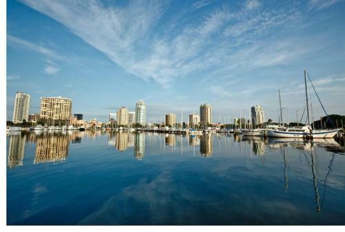 Affordable Beach Condos -three Bed 3 Bath House Home