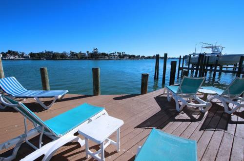 Affordable Beach Condos -three Bed 3 Bath House Home