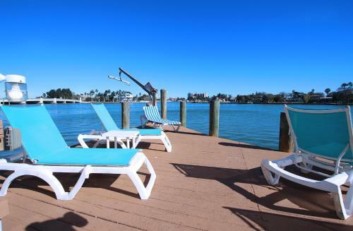 Affordable Beach Condos -three Bed 3 Bath House Home