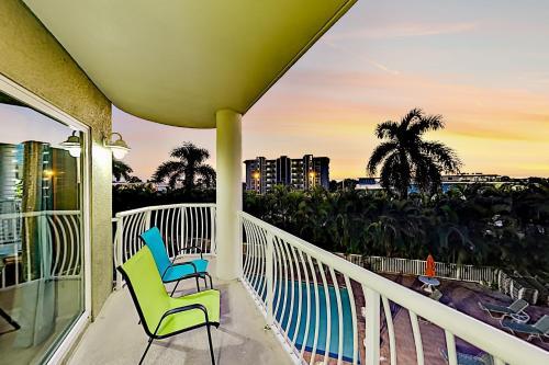 Apartamento Latitude Adjustment - Pool, Hot Tub, Walk To Beach Condo