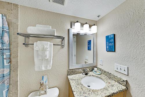 Apartamento Latitude Adjustment - Pool, Hot Tub, Walk To Beach Condo