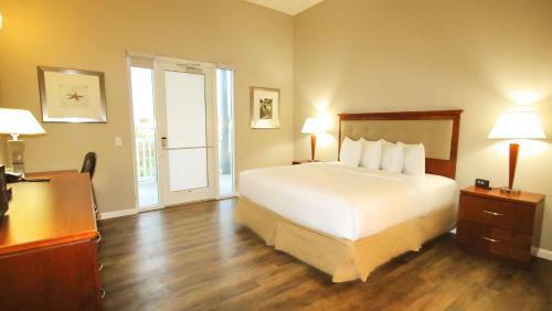 John's Pass Hotel - Brand New Property