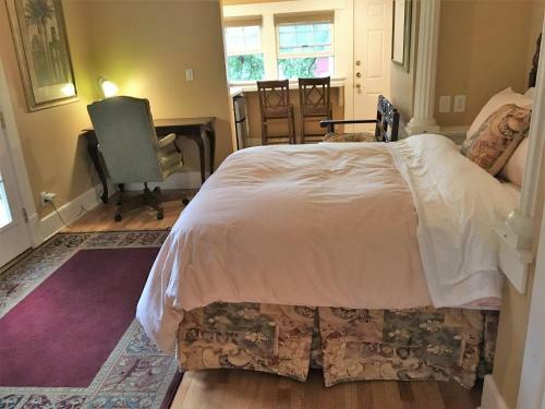 Bed & Breakfast Bay Street Inn