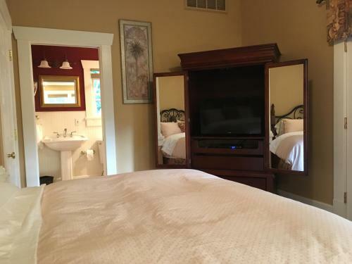 Bed & Breakfast Bay Street Inn
