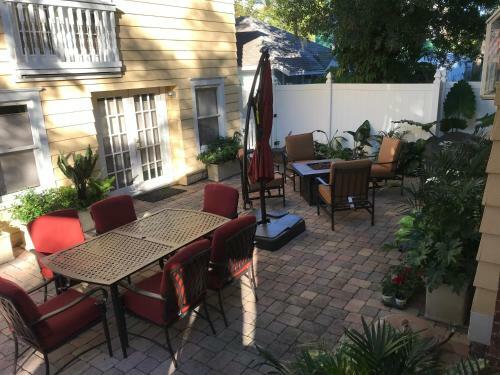 Bed & Breakfast Bay Street Inn
