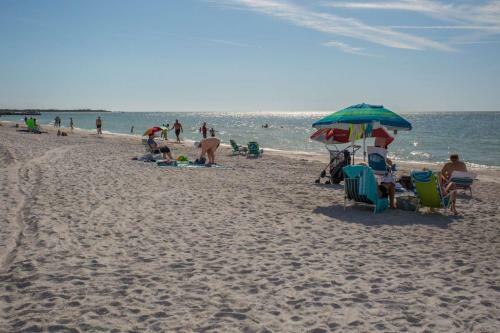 6 - Beach Club At Pass-a-grille