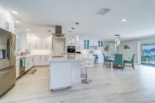 New Listing! Modern Retreat With Private Pool & Dock Home