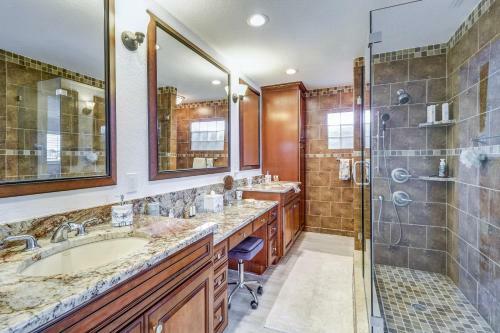 New Listing! Modern Retreat With Private Pool & Dock Home