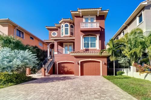 Gulf-front Estate With Pool & Direct Beach Access Home