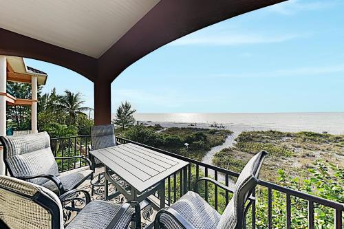 Gulf-front Estate With Pool & Direct Beach Access Home