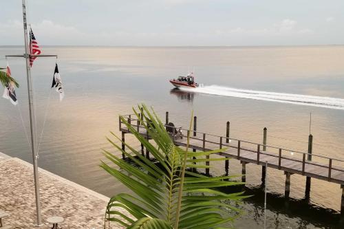 Apartamento Bayfront Condo 3mi To Downtown St Petersburg