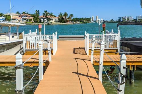 Boca Shores