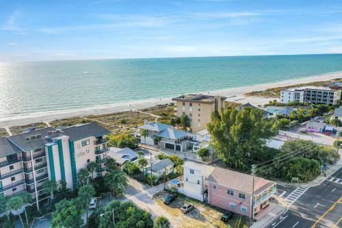 Sol Mate Beach Cottage