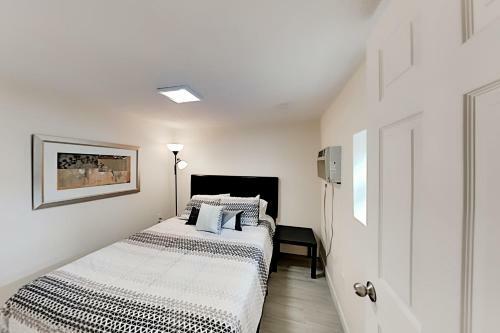 Apartamento Golden Getaway - Charming Home In Historic Enclave Duplex