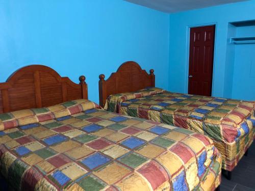 Slumberland Motel