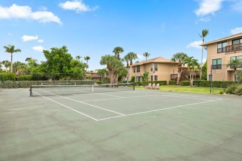 Blind Pass Condo F204 On Beautiful Sanibel Island