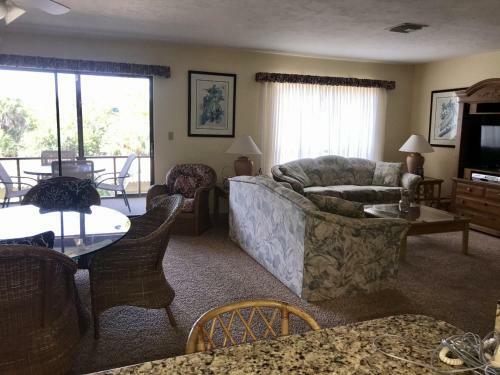 Blind Pass Condo F206 On Beautiful Sanibel Island