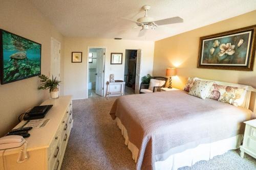 Family Style Beach Resort Condo On Quiet West End A104
