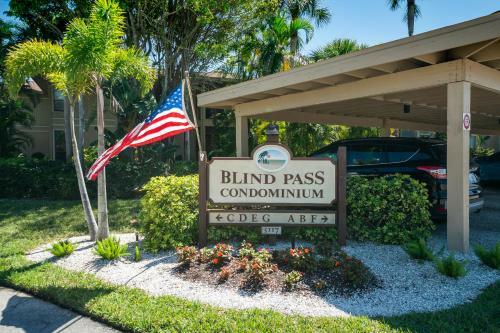 Family Style Beach Resort Condo On Quiet West End A104