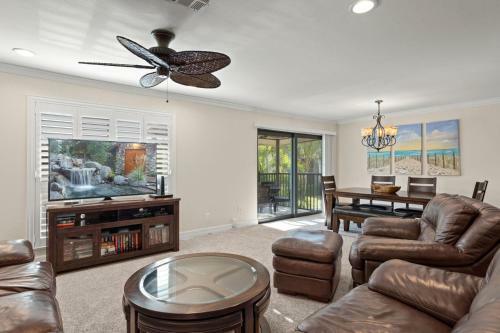 Beach Resort Condo On Sanibel's Secluded West End - Blind Pass C210