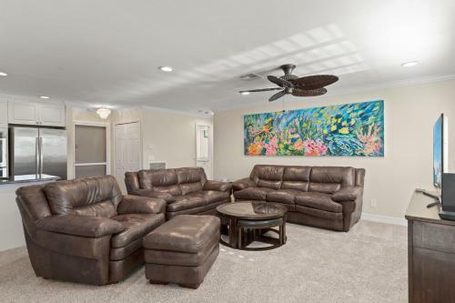 Beach Resort Condo On Sanibel's Secluded West End - Blind Pass C210