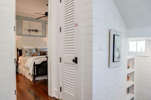 Our Happy Place - 50 Venice Circle By Dune Vacation Rentals