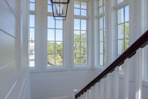 Our Happy Place - 50 Venice Circle By Dune Vacation Rentals