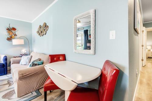 Beachside Villas #812