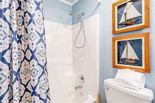 Beachside Villas #812