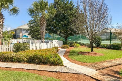 Beachwood Villas