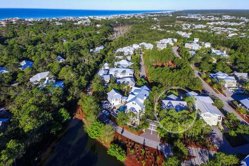 Watercolor By Dune Vacation Rentals - Forest District