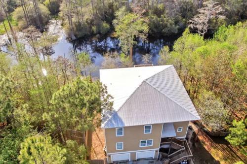 Villa Luxury Waterfront Private Party Compound! 30a - Fulls Craps - Kayak-5 Bikes -sleeps 18+